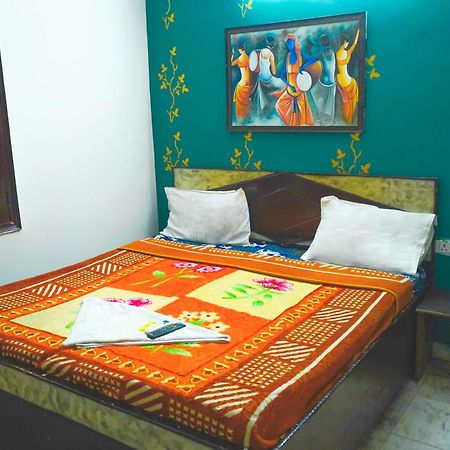 Hotel Bliss Bourn - Lajpat Nagar Нью-Делі Екстер'єр фото