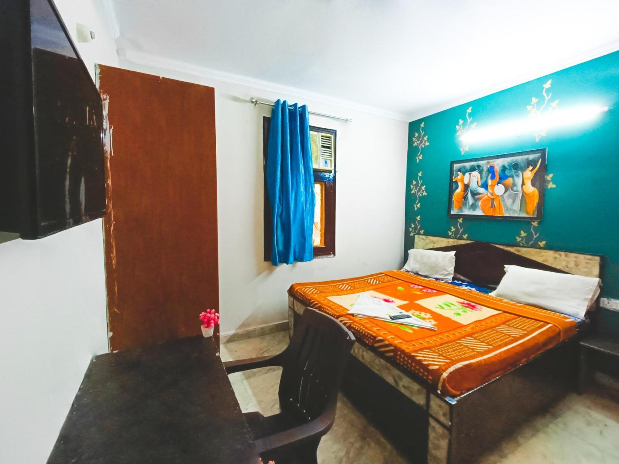 Hotel Bliss Bourn - Lajpat Nagar Нью-Делі Екстер'єр фото
